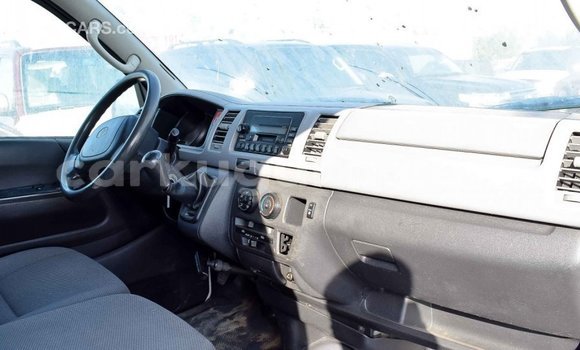 Buy Import Toyota Hiace White Car in Import - Dubai in Bujumbura Buy Import Toyota Hiace White Car in Import - Dubai in Bujumbura