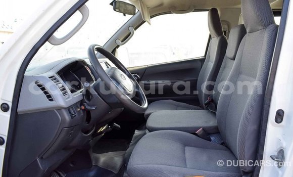 Buy Import Toyota Hiace White Car in Import - Dubai in Bujumbura Buy Import Toyota Hiace White Car in Import - Dubai in Bujumbura