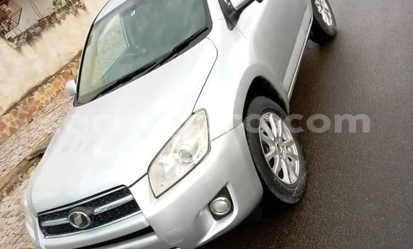 Acheter Occasion Voiture Toyota RAV4 Gris à Bujumbura, Bujumbura Acheter Occasion Voiture Toyota RAV4 Gris à Bujumbura, Bujumbura