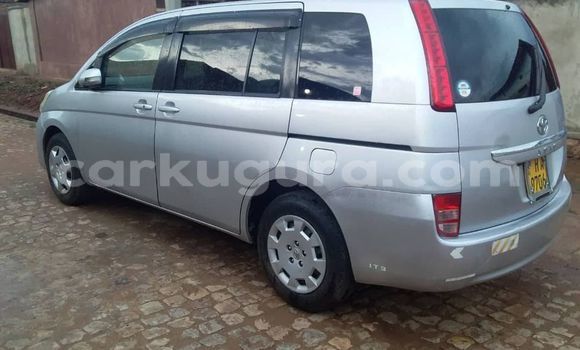 Acheter Occasion Voiture Toyota ISis Gris à Bujumbura, Bujumbura Acheter Occasion Voiture Toyota ISis Gris à Bujumbura, Bujumbura
