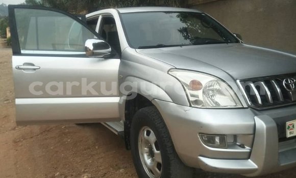 Buy Used Toyota Land Cruiser Prado Silver Car in Bujumbura in Bujumbura Buy Used Toyota Land Cruiser Prado Silver Car in Bujumbura in Bujumbura