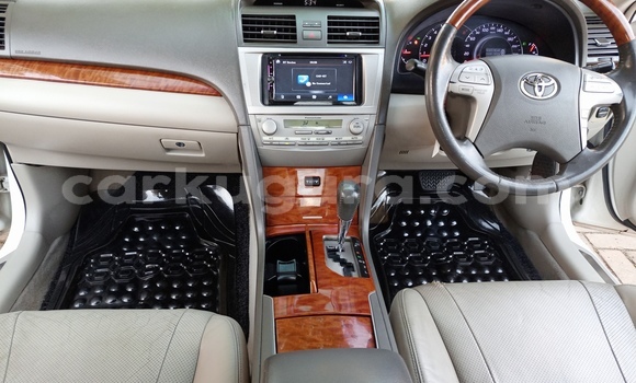 Buy Used Toyota Camry White Car in Bujumbura in Bujumbura Buy Used Toyota Camry White Car in Bujumbura in Bujumbura