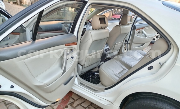 Buy Used Toyota Camry White Car in Bujumbura in Bujumbura Buy Used Toyota Camry White Car in Bujumbura in Bujumbura