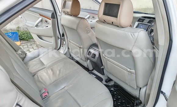 Buy Used Toyota Camry White Car in Bujumbura in Bujumbura Buy Used Toyota Camry White Car in Bujumbura in Bujumbura