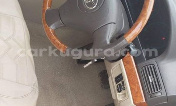 Acheter Occasion Voiture Toyota Allion Blanc à Bujumbura, Bujumbura Acheter Occasion Voiture Toyota Allion Blanc à Bujumbura, Bujumbura