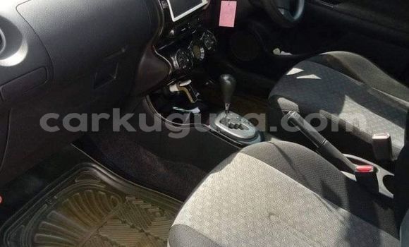 Acheter Occasion Voiture Toyota IST Gris à Bujumbura, Bujumbura Acheter Occasion Voiture Toyota IST Gris à Bujumbura, Bujumbura