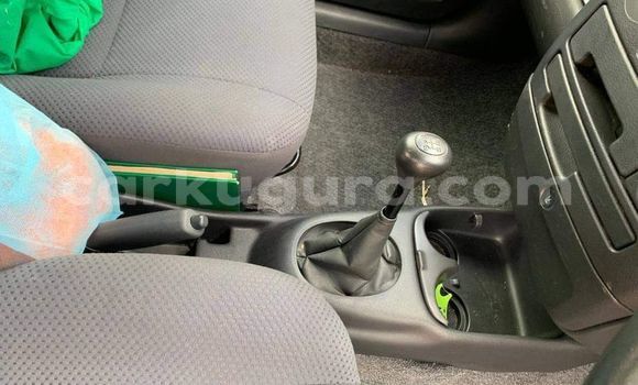 Acheter Occasion Voiture Toyota Probox Blanc à Bujumbura, Bujumbura Acheter Occasion Voiture Toyota Probox Blanc à Bujumbura, Bujumbura