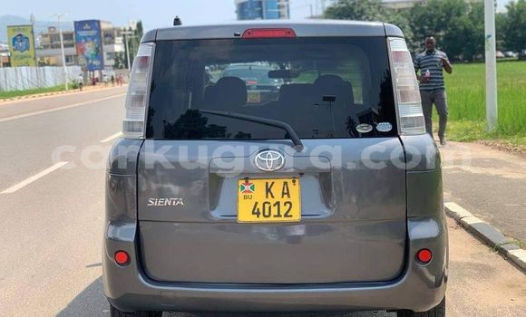 Acheter Occasion Voiture Toyota Sienta Bleu à Bujumbura, Bujumbura Acheter Occasion Voiture Toyota Sienta Bleu à Bujumbura, Bujumbura