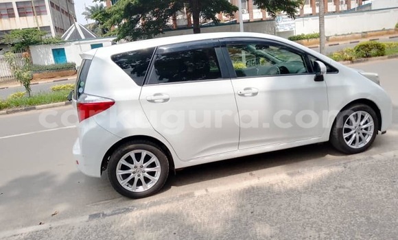 Acheter Occasion Voiture Toyota Ractis Blanc à Bujumbura, Bujumbura Acheter Occasion Voiture Toyota Ractis Blanc à Bujumbura, Bujumbura