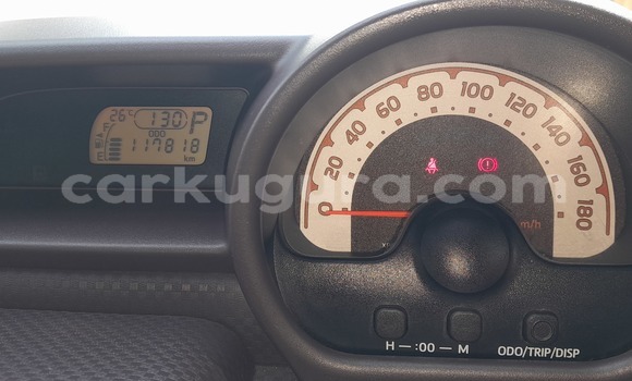 Acheter Occasion Voiture Toyota Porte Beige à Bujumbura, Bujumbura Acheter Occasion Voiture Toyota Porte Beige à Bujumbura, Bujumbura