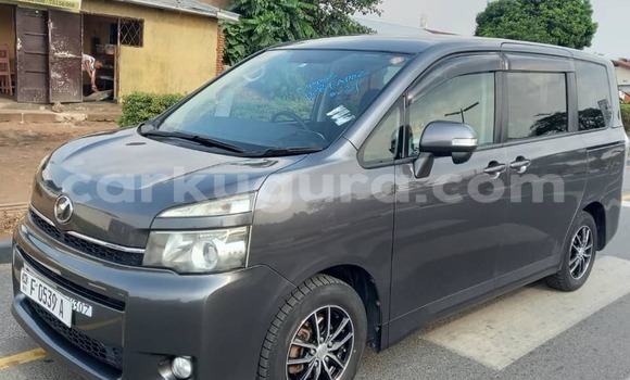 Nunua Ilio tumika Toyota Voxy Nyingine Gari ndani ya Bujumbura nchini Bujumbura Nunua Ilio tumika Toyota Voxy Nyingine Gari ndani ya Bujumbura nchini Bujumbura