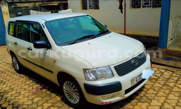 Acheter Occasion Voiture Toyota Succeed Autre à Bujumbura, Bujumbura Acheter Occasion Voiture Toyota Succeed Autre à Bujumbura, Bujumbura