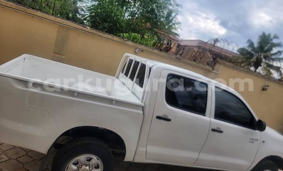 Buy Used Toyota Hilux Other Car in Bujumbura in Bujumbura Buy Used Toyota Hilux Other Car in Bujumbura in Bujumbura