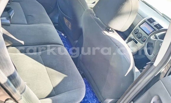 Nunua Ilio tumika Toyota Corolla Nyeusi Gari ndani ya Ngagara nchini Bujumbura Nunua Ilio tumika Toyota Corolla Nyeusi Gari ndani ya Ngagara nchini Bujumbura
