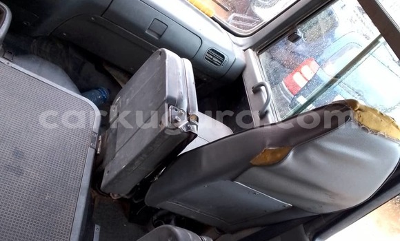 Acheter Occasion Voiture Toyota Coaster Blanc à Kinama, Bujumbura Acheter Occasion Voiture Toyota Coaster Blanc à Kinama, Bujumbura