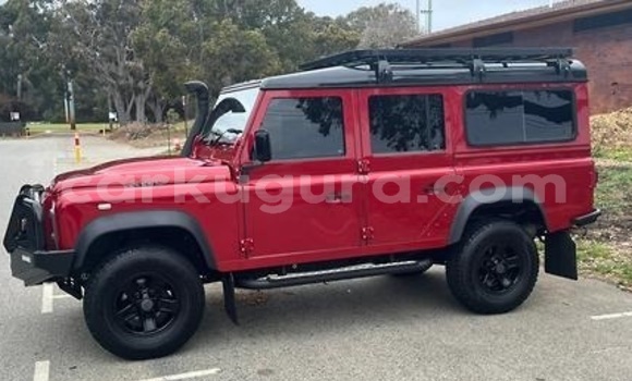 Nunua Ilio tumika Land Rover Defender Nyekundu Gari ndani ya Gitega nchini Burundi Nunua Ilio tumika Land Rover Defender Nyekundu Gari ndani ya Gitega nchini Burundi