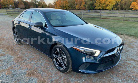 Nunua Ilio tumika Mercedes-Benz A–Class Bluu Gari ndani ya Gitega nchini Burundi Nunua Ilio tumika Mercedes-Benz A–Class Bluu Gari ndani ya Gitega nchini Burundi