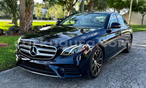 Nunua Ilio tumika Mercedes-Benz E–Class Nyingine Gari ndani ya Gitega nchini Burundi Nunua Ilio tumika Mercedes-Benz E–Class Nyingine Gari ndani ya Gitega nchini Burundi