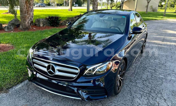 Nunua Ilio tumika Mercedes-Benz E–Class Nyingine Gari ndani ya Gitega nchini Burundi Nunua Ilio tumika Mercedes-Benz E–Class Nyingine Gari ndani ya Gitega nchini Burundi