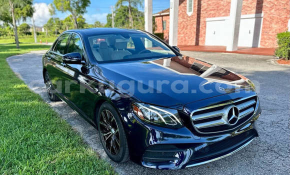 Nunua Ilio tumika Mercedes-Benz E–Class Nyingine Gari ndani ya Gitega nchini Burundi Nunua Ilio tumika Mercedes-Benz E–Class Nyingine Gari ndani ya Gitega nchini Burundi