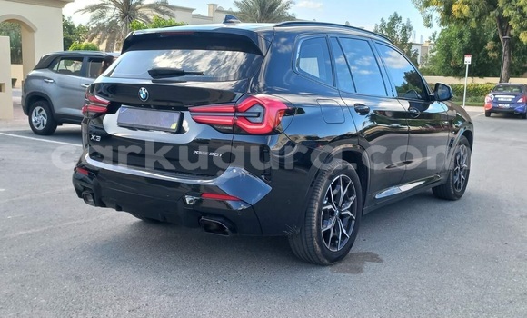 Nunua Ilio tumika BMW X3 Nyeusi Gari ndani ya Gitega nchini Burundi Nunua Ilio tumika BMW X3 Nyeusi Gari ndani ya Gitega nchini Burundi