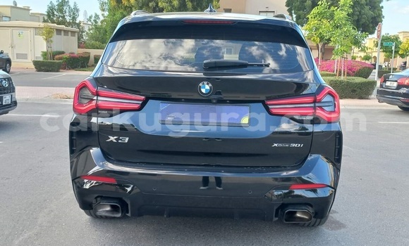Nunua Ilio tumika BMW X3 Nyeusi Gari ndani ya Gitega nchini Burundi Nunua Ilio tumika BMW X3 Nyeusi Gari ndani ya Gitega nchini Burundi
