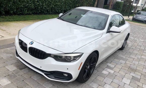 Nunua Ilio tumika BMW 4-Series Nyeupe Gari ndani ya Gitega nchini Burundi Nunua Ilio tumika BMW 4-Series Nyeupe Gari ndani ya Gitega nchini Burundi