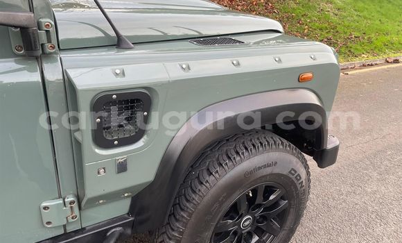 Nunua Ilio tumika Land Rover Defender Kijani Gari ndani ya Gitega nchini Burundi Nunua Ilio tumika Land Rover Defender Kijani Gari ndani ya Gitega nchini Burundi