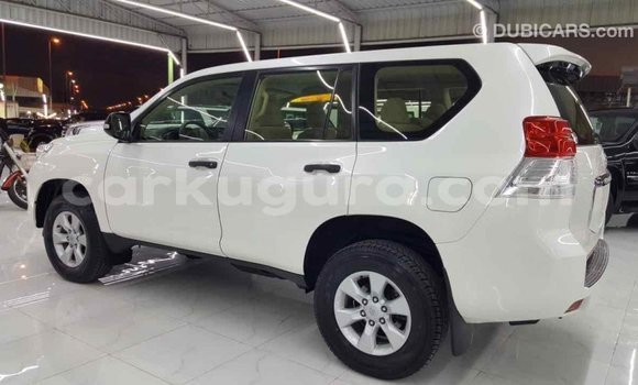 Nunua Imported Toyota Prado Nyeupe Gari ndani ya Import - Dubai nchini Bujumbura Nunua Imported Toyota Prado Nyeupe Gari ndani ya Import - Dubai nchini Bujumbura