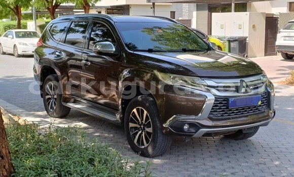 Nunua Ilio tumika Mitsubishi Montero Sport Brown Gari ndani ya Gitega nchini Burundi Nunua Ilio tumika Mitsubishi Montero Sport Brown Gari ndani ya Gitega nchini Burundi