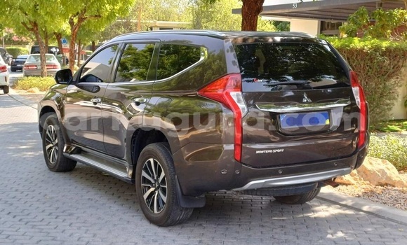 Nunua Ilio tumika Mitsubishi Montero Sport Brown Gari ndani ya Gitega nchini Burundi Nunua Ilio tumika Mitsubishi Montero Sport Brown Gari ndani ya Gitega nchini Burundi