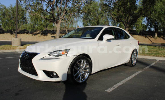 Buy Used Lexus IS White Car in Gitega in Burundi Buy Used Lexus IS White Car in Gitega in Burundi
