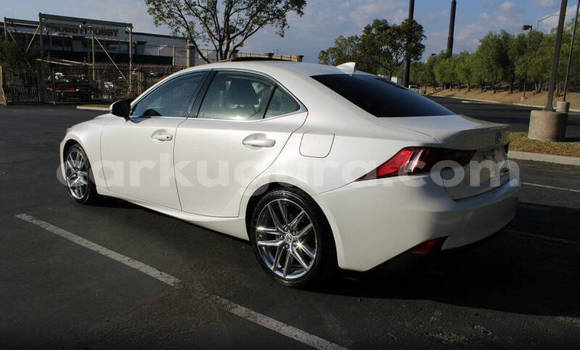 Buy Used Lexus IS White Car in Gitega in Burundi Buy Used Lexus IS White Car in Gitega in Burundi