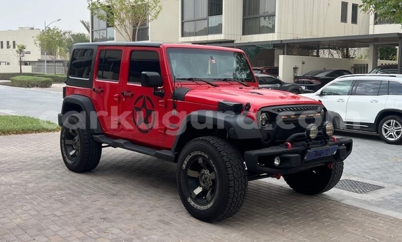 Nunua Ilio tumika Jeep Wrangler Nyekundu Gari ndani ya Gitega nchini Burundi Nunua Ilio tumika Jeep Wrangler Nyekundu Gari ndani ya Gitega nchini Burundi