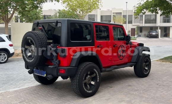 Nunua Ilio tumika Jeep Wrangler Nyekundu Gari ndani ya Gitega nchini Burundi Nunua Ilio tumika Jeep Wrangler Nyekundu Gari ndani ya Gitega nchini Burundi