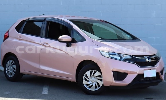Acheter Occasion Voiture Honda FIT Beige à Gitega, Burundi