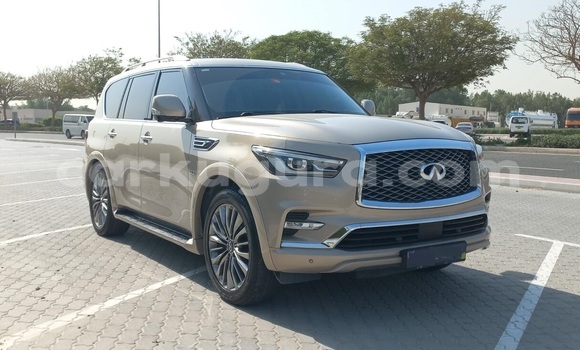 Nunua Ilio tumika Infiniti QX80 Beige Gari ndani ya Gitega nchini Burundi Nunua Ilio tumika Infiniti QX80 Beige Gari ndani ya Gitega nchini Burundi