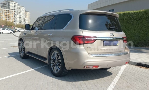 Nunua Ilio tumika Infiniti QX80 Beige Gari ndani ya Gitega nchini Burundi Nunua Ilio tumika Infiniti QX80 Beige Gari ndani ya Gitega nchini Burundi