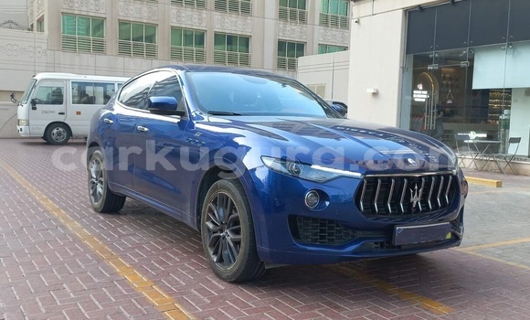 Nunua Ilio tumika Maserati Levante Bluu Gari ndani ya Gitega nchini Burundi Nunua Ilio tumika Maserati Levante Bluu Gari ndani ya Gitega nchini Burundi