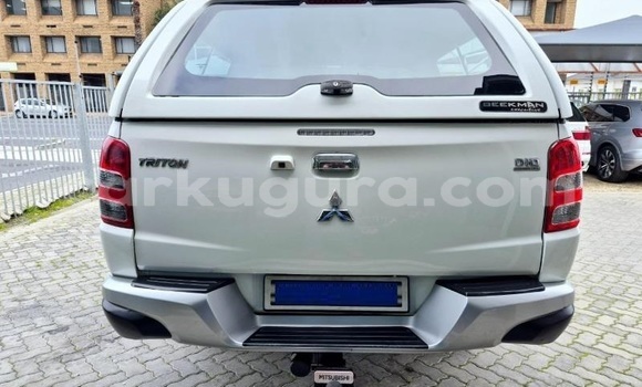 Nunua Ilio tumika Mitsubishi Triton Nyeupe Gari ndani ya Gitega nchini Burundi Nunua Ilio tumika Mitsubishi Triton Nyeupe Gari ndani ya Gitega nchini Burundi