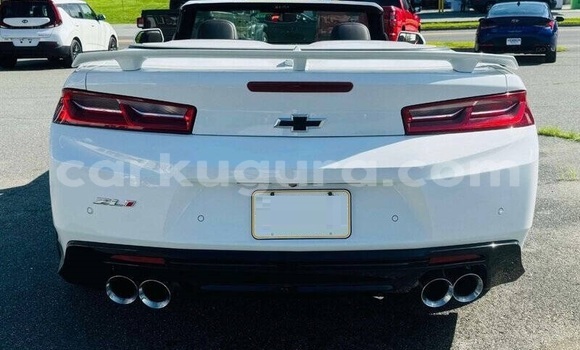 Nunua Ilio tumika Chevrolet Camaro Nyeupe Gari ndani ya Gitega nchini Burundi Nunua Ilio tumika Chevrolet Camaro Nyeupe Gari ndani ya Gitega nchini Burundi
