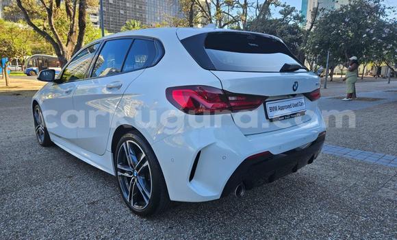 Nunua Ilio tumika BMW 1-Series Nyeupe Gari ndani ya Gitega nchini Burundi Nunua Ilio tumika BMW 1-Series Nyeupe Gari ndani ya Gitega nchini Burundi