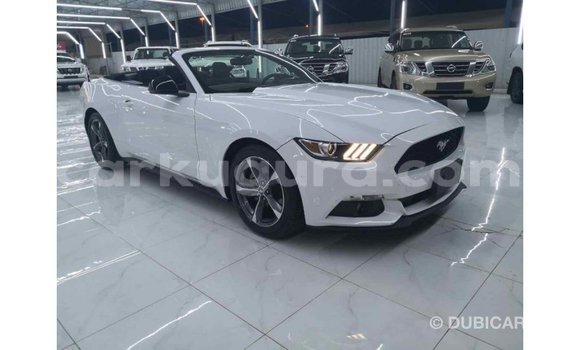 Nunua Imported Ford Mustang Nyeupe Gari ndani ya Import - Dubai nchini Bujumbura Nunua Imported Ford Mustang Nyeupe Gari ndani ya Import - Dubai nchini Bujumbura