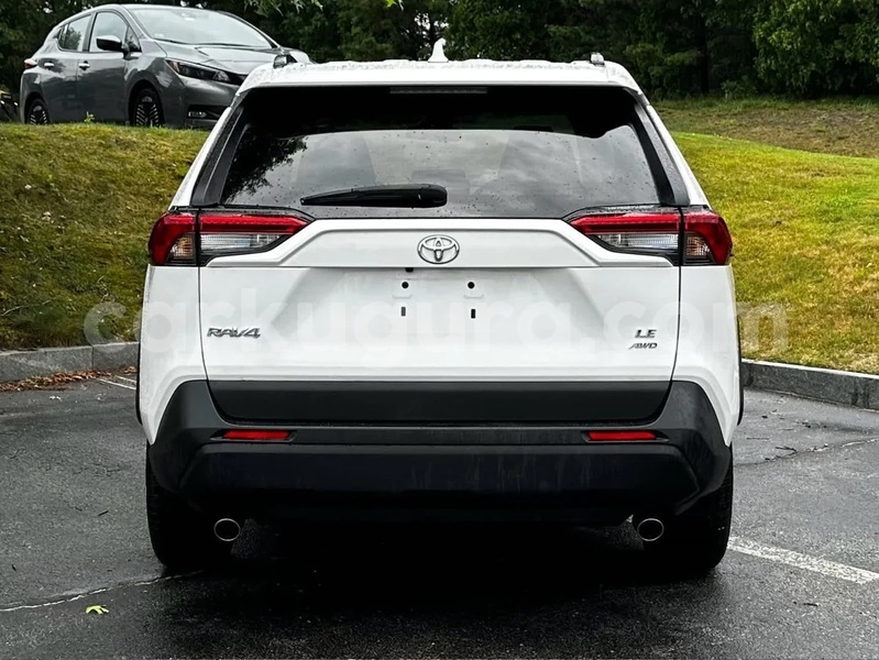 Big with watermark toyota rav4 burundi gitega 6393