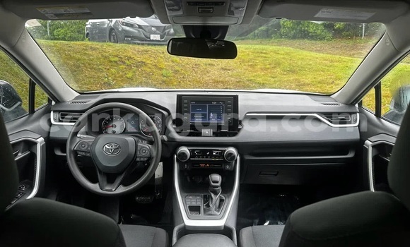 Acheter Occasion Voiture Toyota RAV4 Blanc à Gitega, Burundi Acheter Occasion Voiture Toyota RAV4 Blanc à Gitega, Burundi