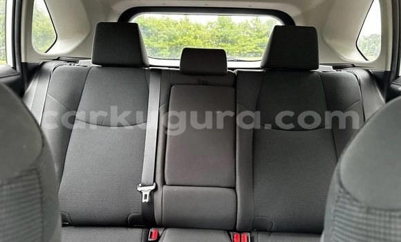 Acheter Occasion Voiture Toyota RAV4 Blanc à Gitega, Burundi Acheter Occasion Voiture Toyota RAV4 Blanc à Gitega, Burundi