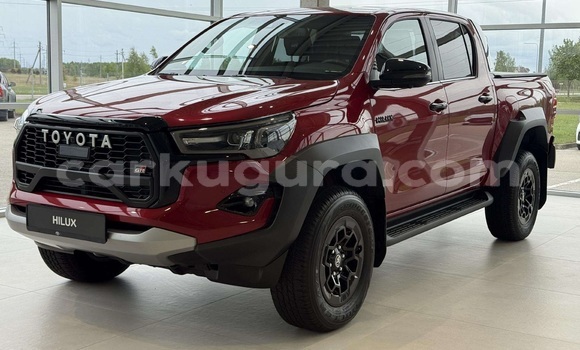 Acheter Occasion Voiture Toyota Hilux Rouge à Gitega, Burundi Acheter Occasion Voiture Toyota Hilux Rouge à Gitega, Burundi
