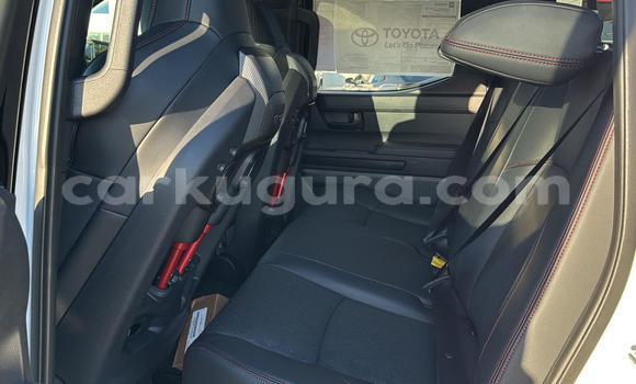 Acheter Occasion Voiture Toyota Tacoma Blanc à Gitega, Burundi Acheter Occasion Voiture Toyota Tacoma Blanc à Gitega, Burundi