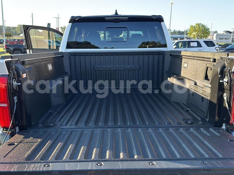 Big with watermark toyota tacoma burundi gitega 6396