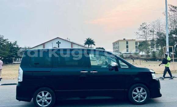 Acheter Occasion Voiture Toyota Noah Noir à Bujumbura, Bujumbura Acheter Occasion Voiture Toyota Noah Noir à Bujumbura, Bujumbura